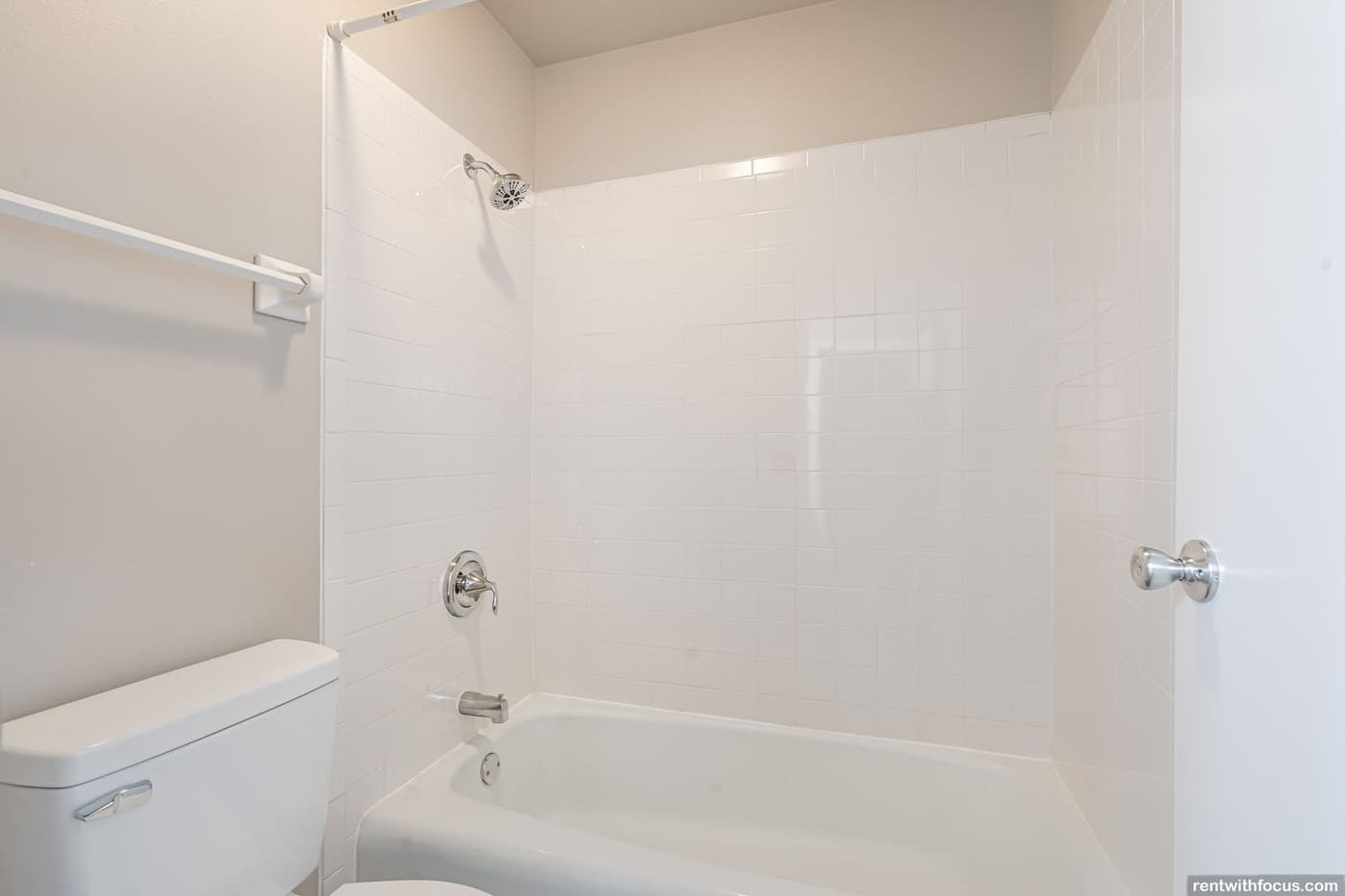 Apple Ridge Townhomes - 8832 - Apartment - 17