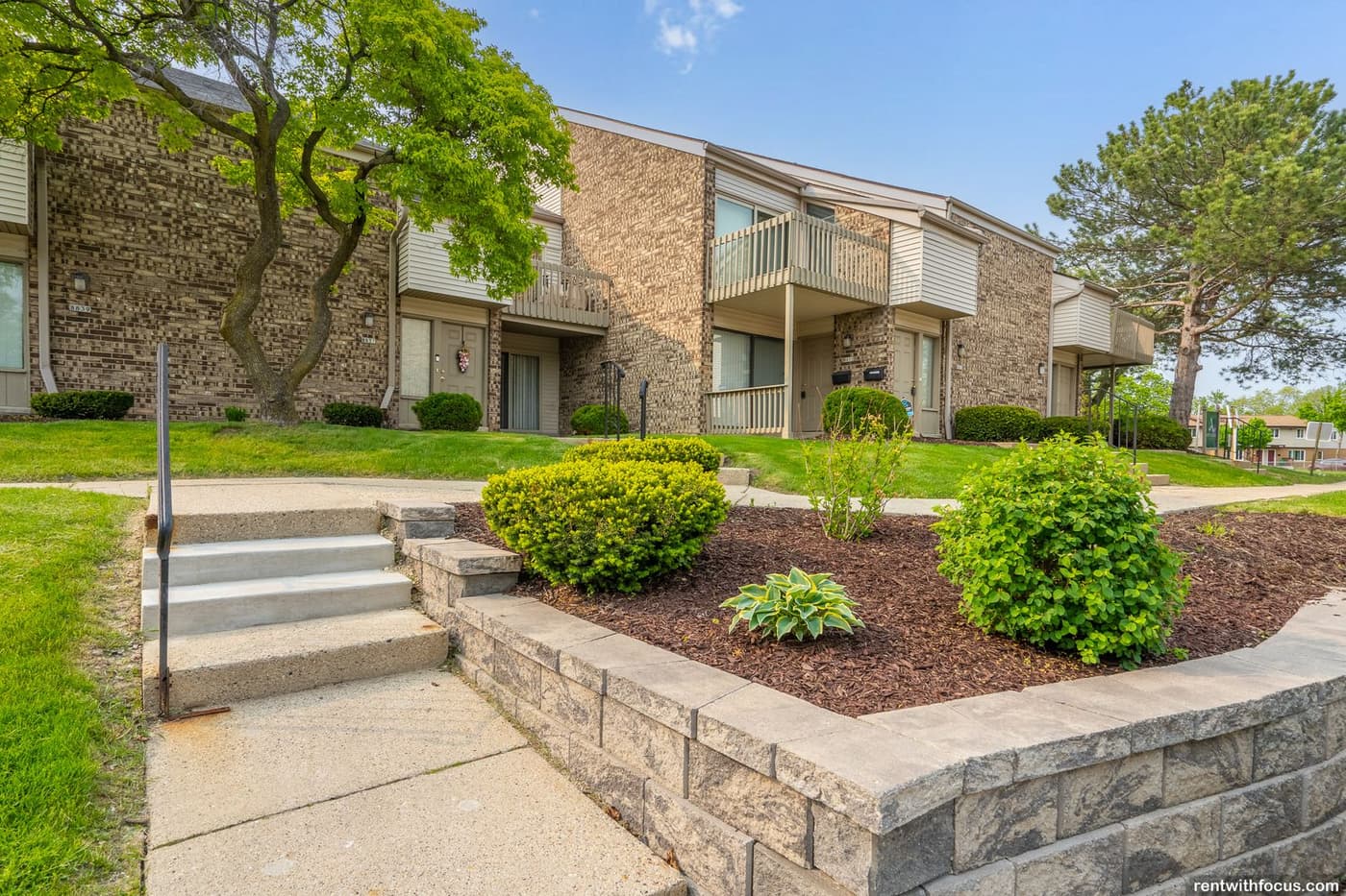 Milwaukee County apartments for rent - Property image - Apple Ridge Townhomes - 8832 - 2