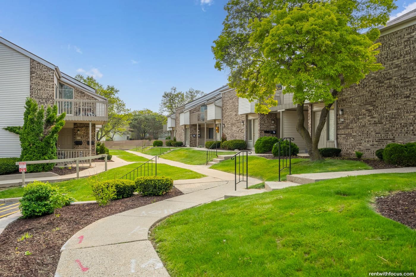 Apple Ridge Townhomes - 8832 - Apartment - 6