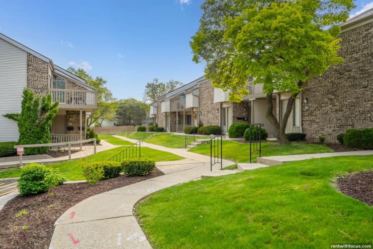 Milwaukee County apartments for rent - image - large (16).jpg