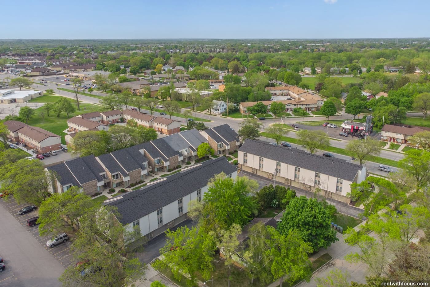 Apple Ridge Townhomes - 8832 - Apartment - 8