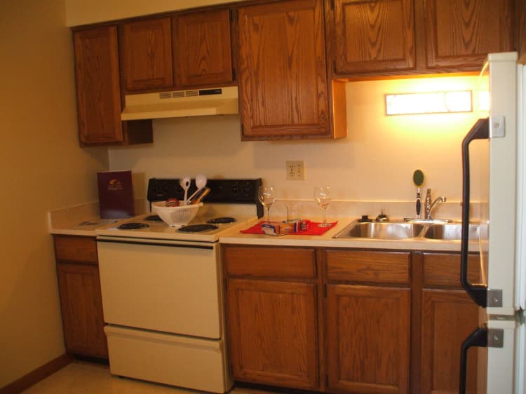 Milwaukee County apartments for rent - image - large.jpg