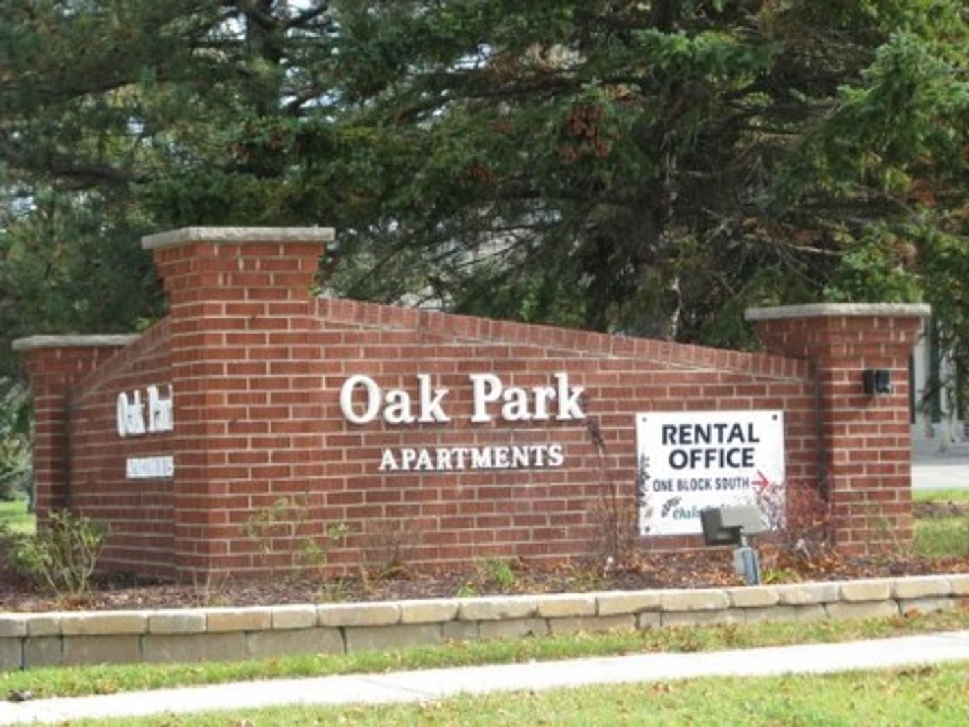Oak Park Apartments - Apartment - 5