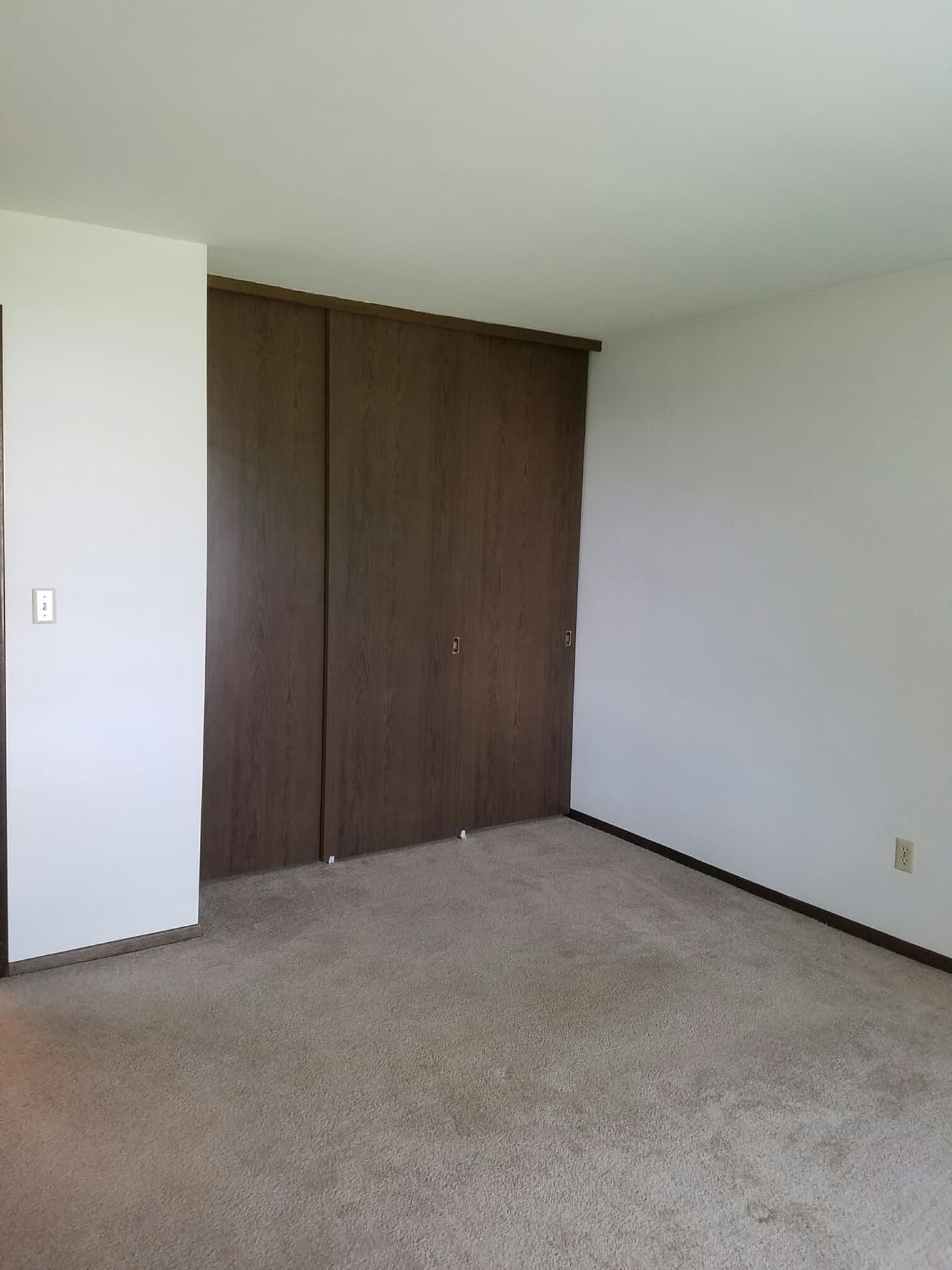 English Meadows Apartment Homes - Apartment - 18