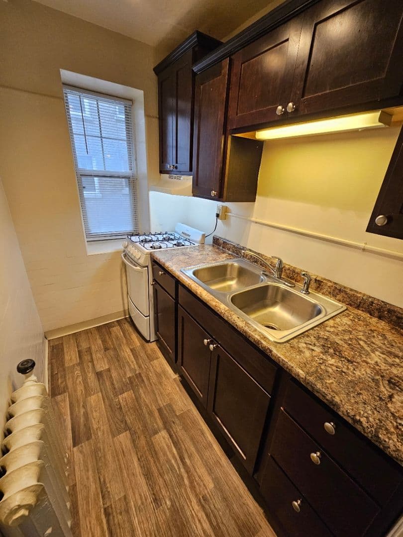 Milwaukee County apartments for rent - Property image - The Blackstone Apartments - 3