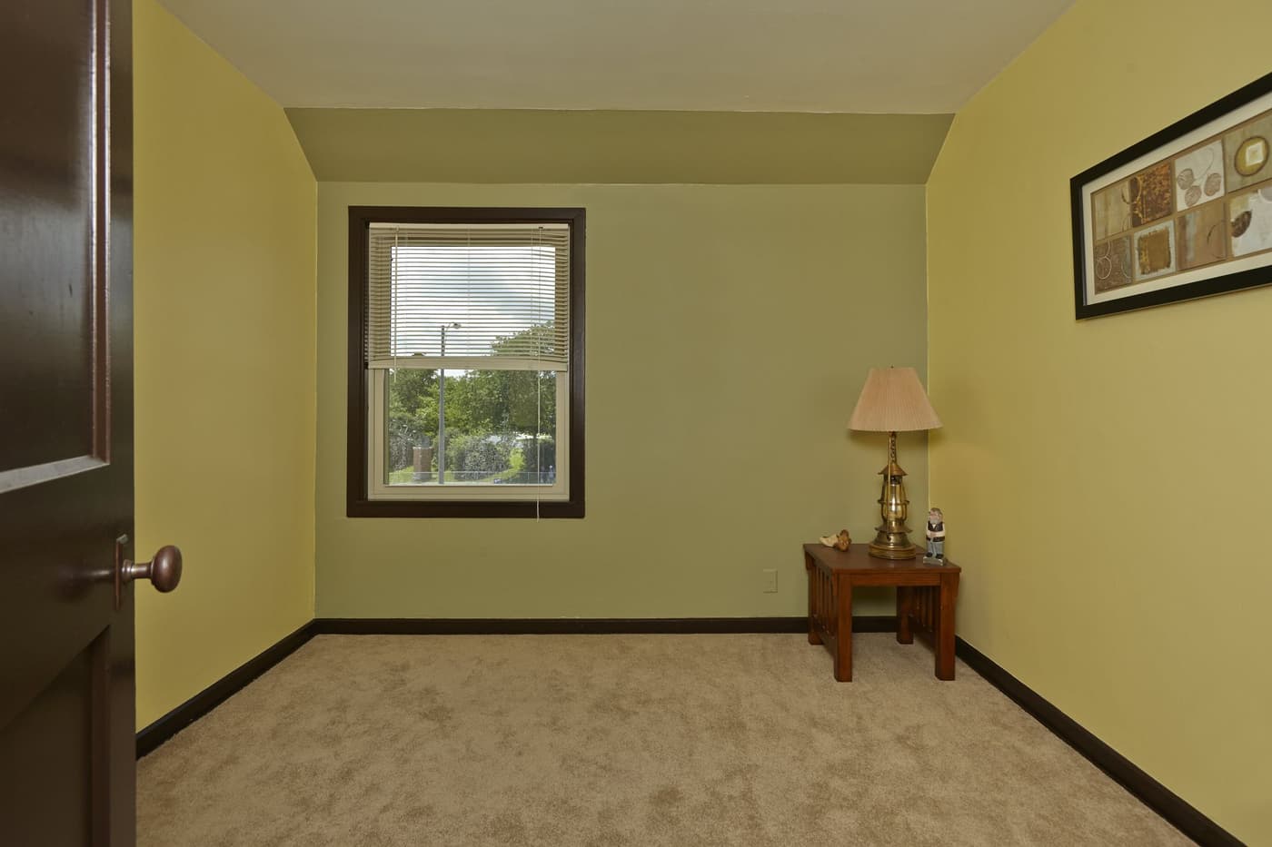 West Bluemound Rd - Apartment - 7