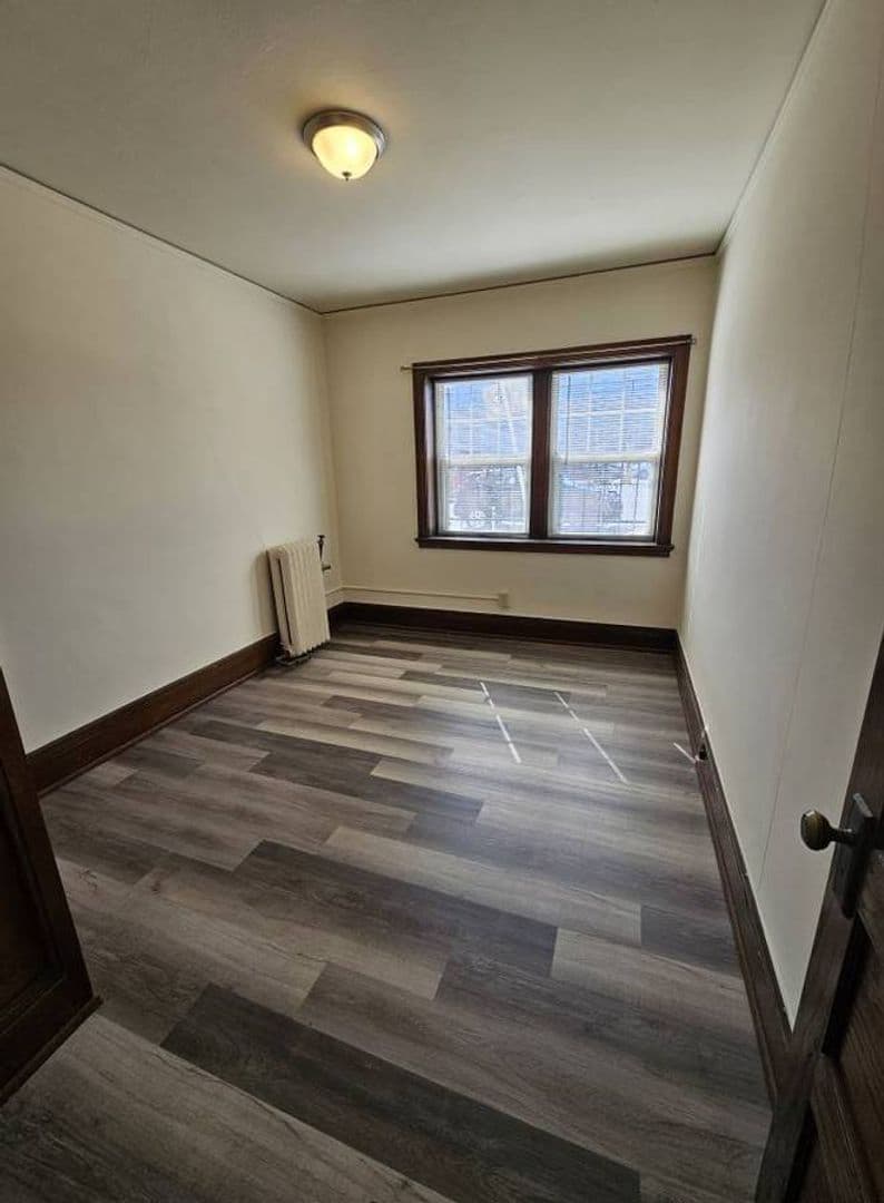 1130 N. Van Buren - Apartment - 17