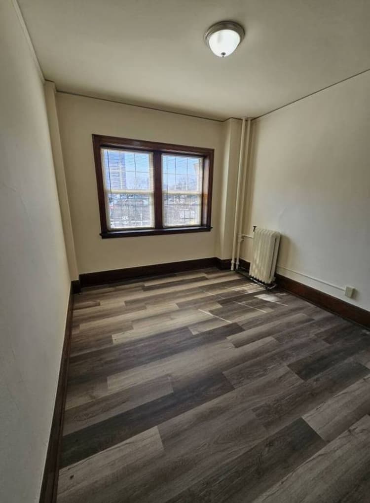 Milwaukee County apartments for rent - image - large (4).jpg