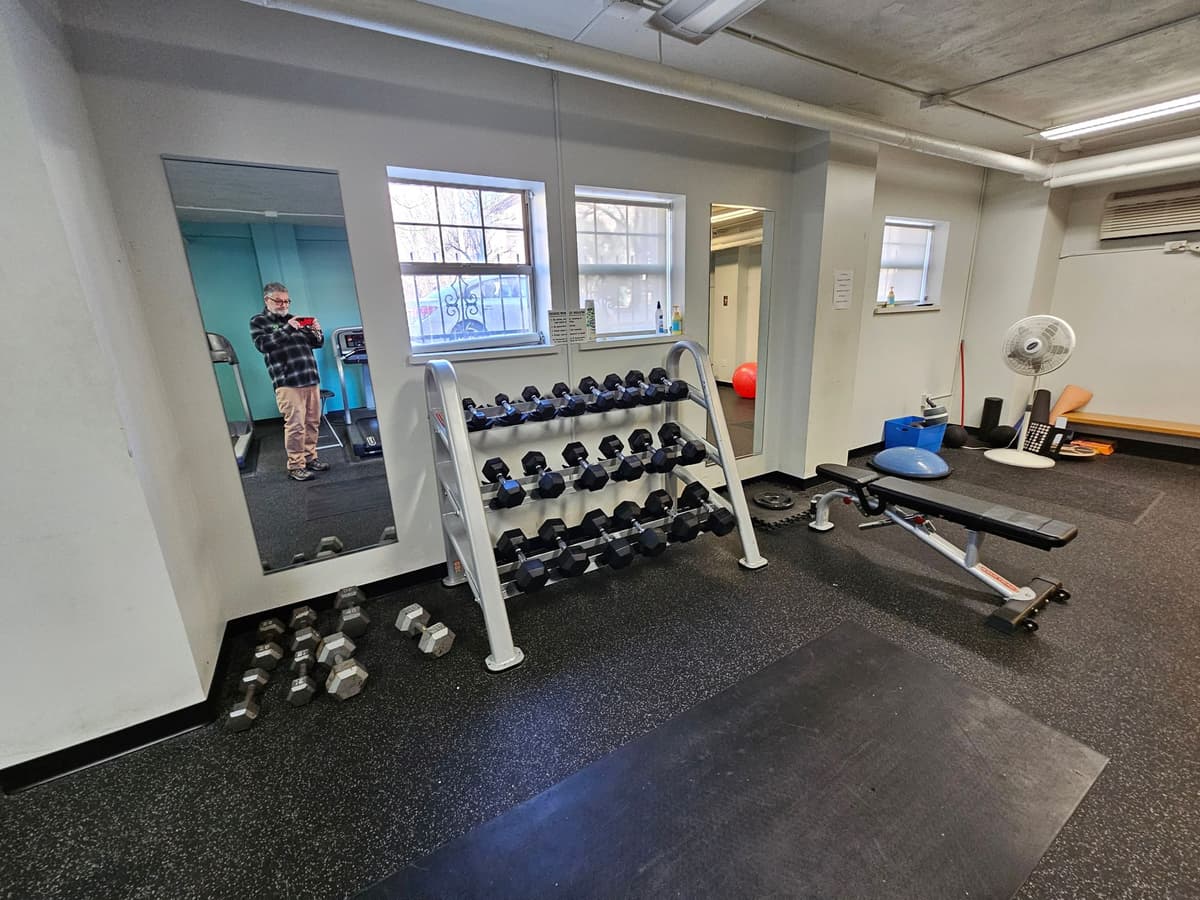 1130 N. Van Buren - Apartment - 7