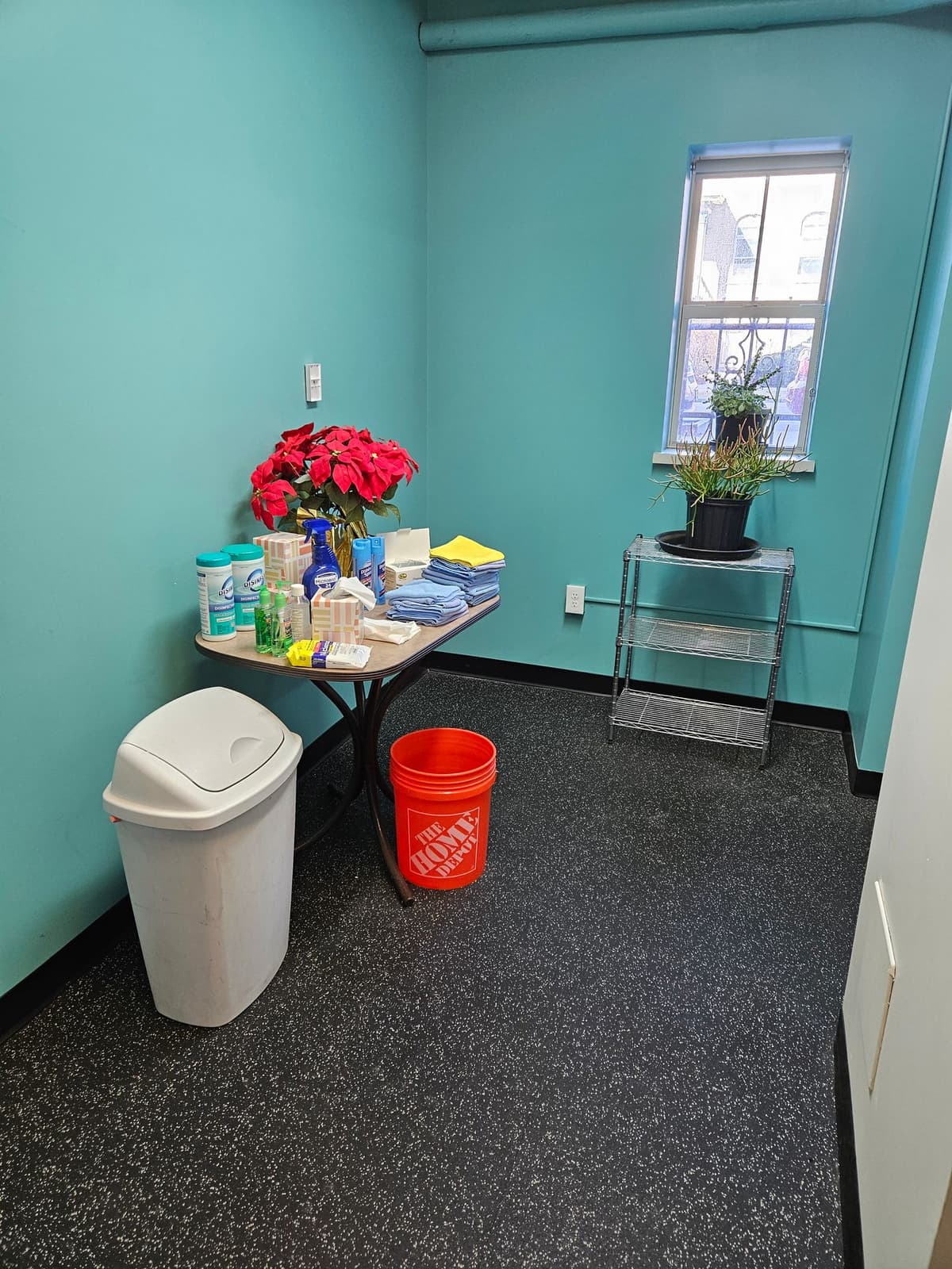 Milwaukee County apartments for rent - Property image - 1130 N. Van Buren - 2