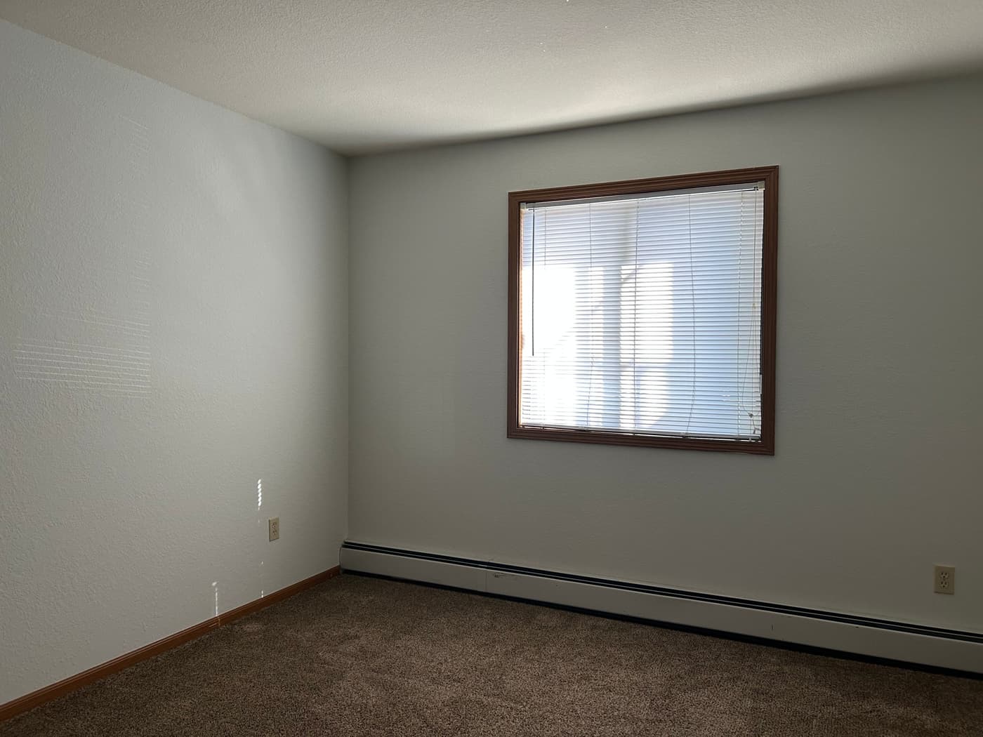9060-9100 W Oklahoma Avenue - Apartment - 9