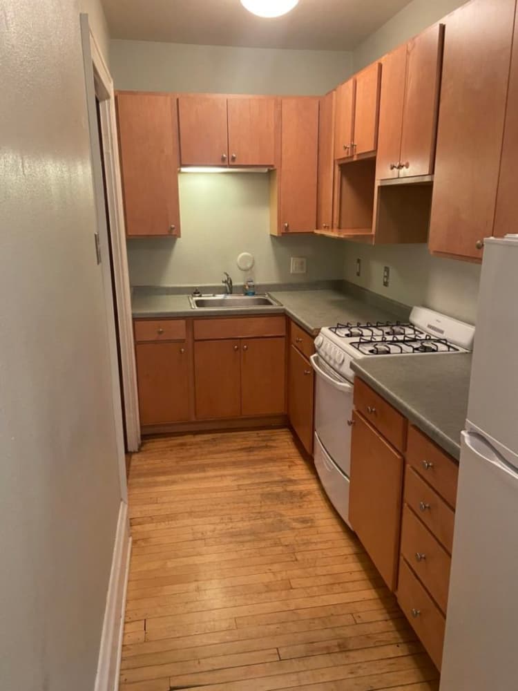 Milwaukee County apartments for rent - image - Kitchen-768x1024-1.jpeg