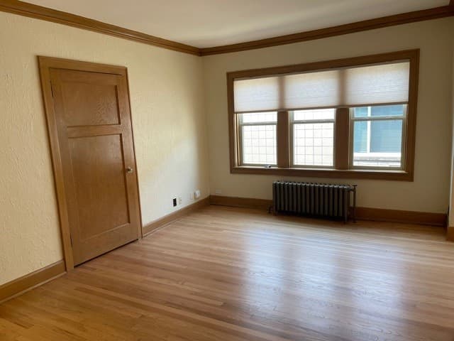 4428 N. Oakland Ave - Apartment - 5