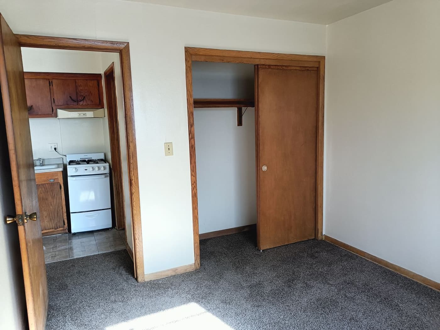 853 N. 23rd St. - Apartment - 5