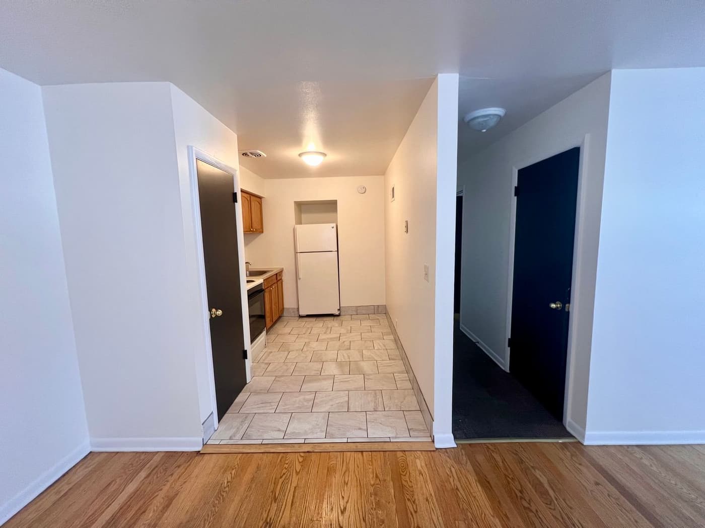 6230 Packard - Apartment - 12