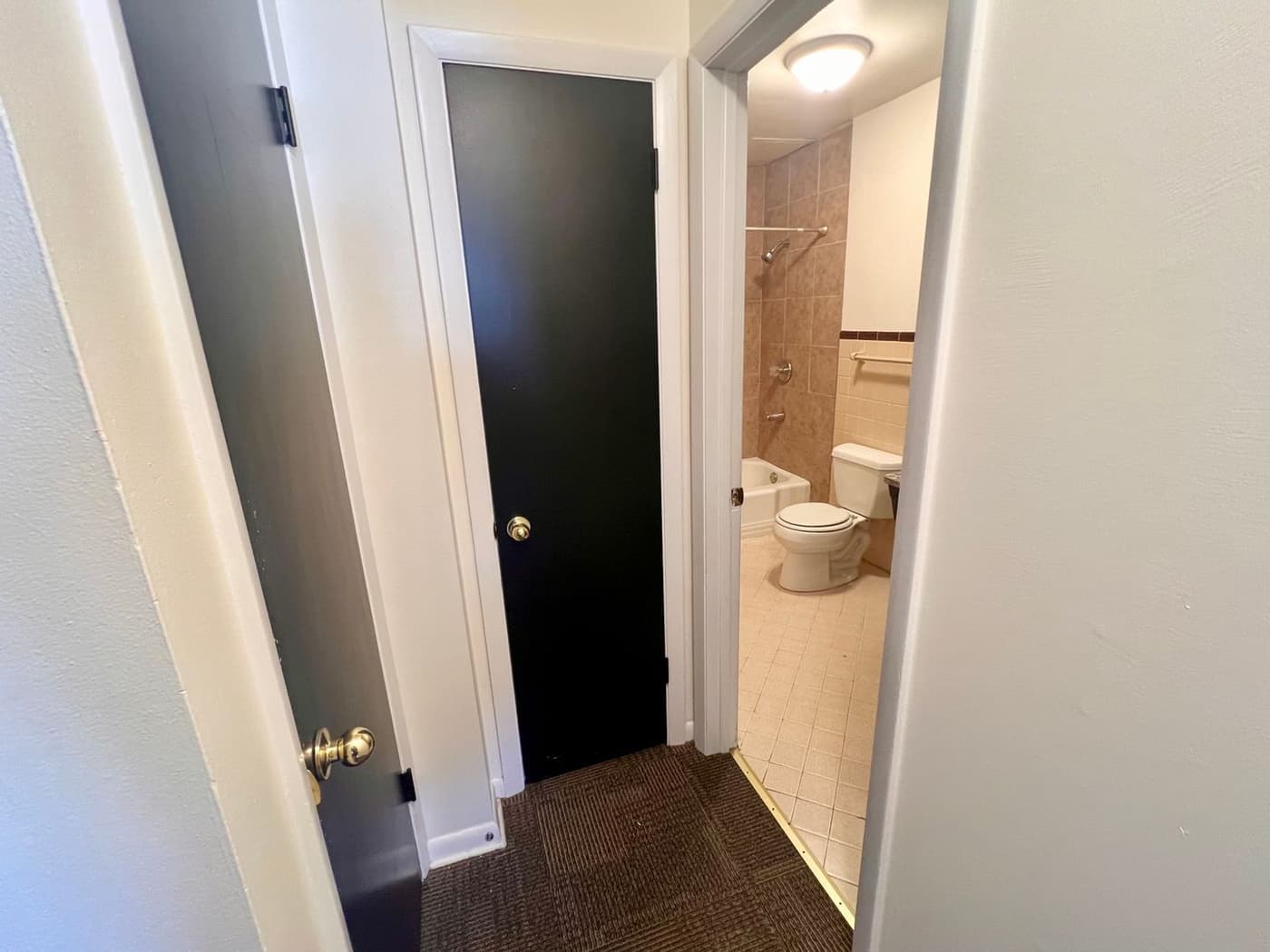 6230 Packard - Apartment - 4