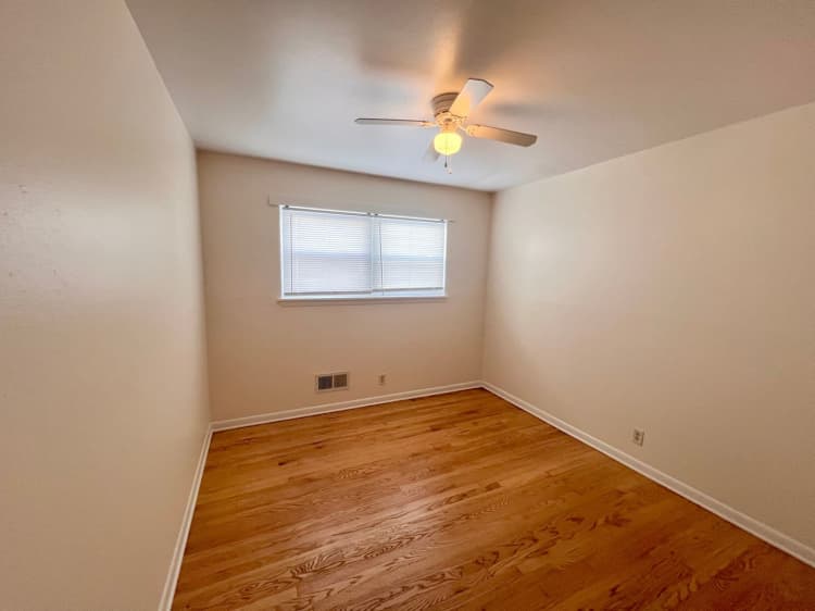 undefined apartments for rent - image - large (5).jpeg
