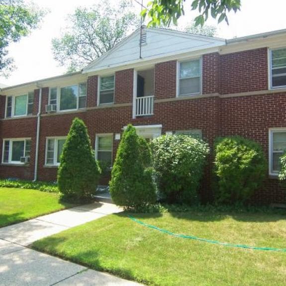 Milwaukee County apartments for rent - Property image - 5165 Berkley Blvd - 1