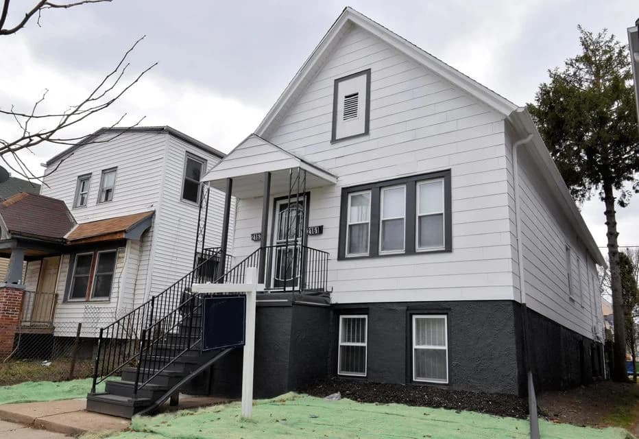 Milwaukee County apartments for rent - Property image - 2161-2163 S. 16th St. (Duplex) - 3