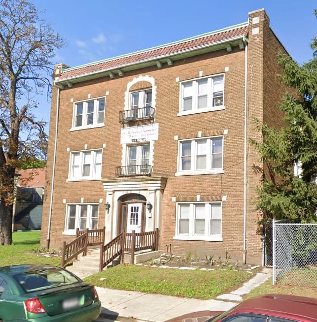 Milwaukee County apartments for rent - Property image - 816 W. Greenfield Ave. - 19 Unit *LISTED FOR SALE BY MISSY 10/08/2026* - 2