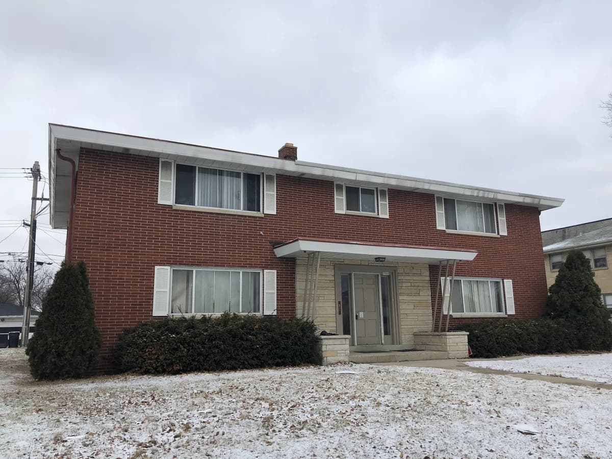 Milwaukee County apartments for rent - Property image - 9500 W Capitol Dr 4 unit - 1
