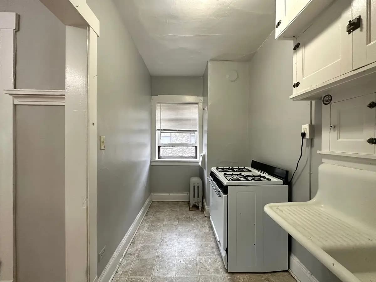undefined apartments for rent - image - large (5).jpeg - 0