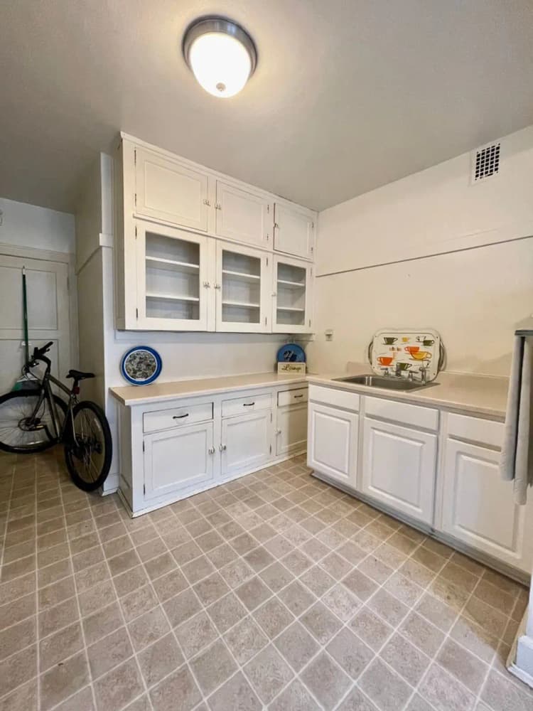 undefined apartments for rent - image - large (5).jpeg