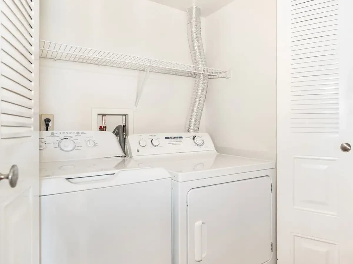 Oak Shores Apartments - Apartment - 14