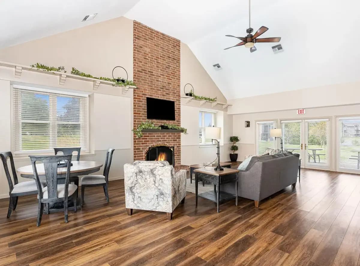 Oak Shores Apartments - Apartment - 28