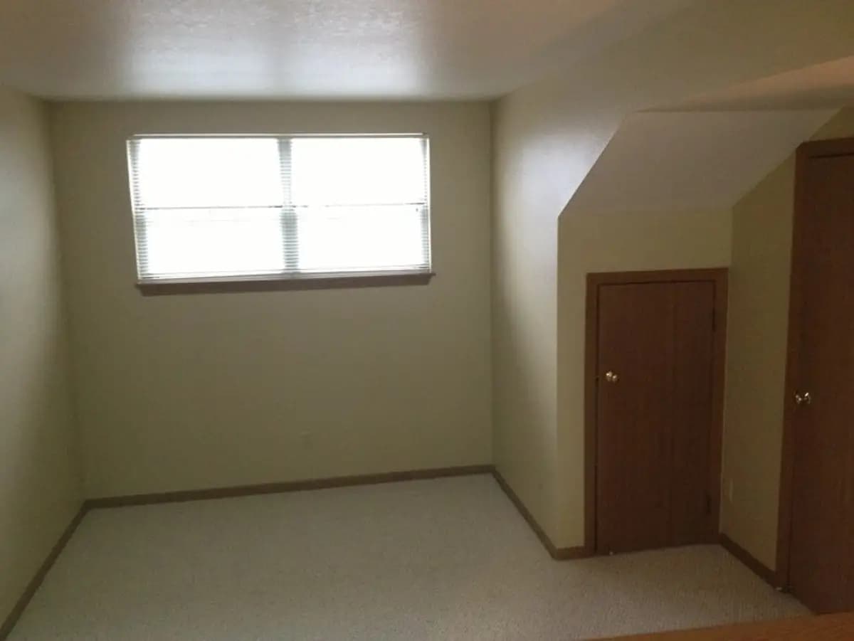undefined apartments for rent - image - Den.jpg - 1