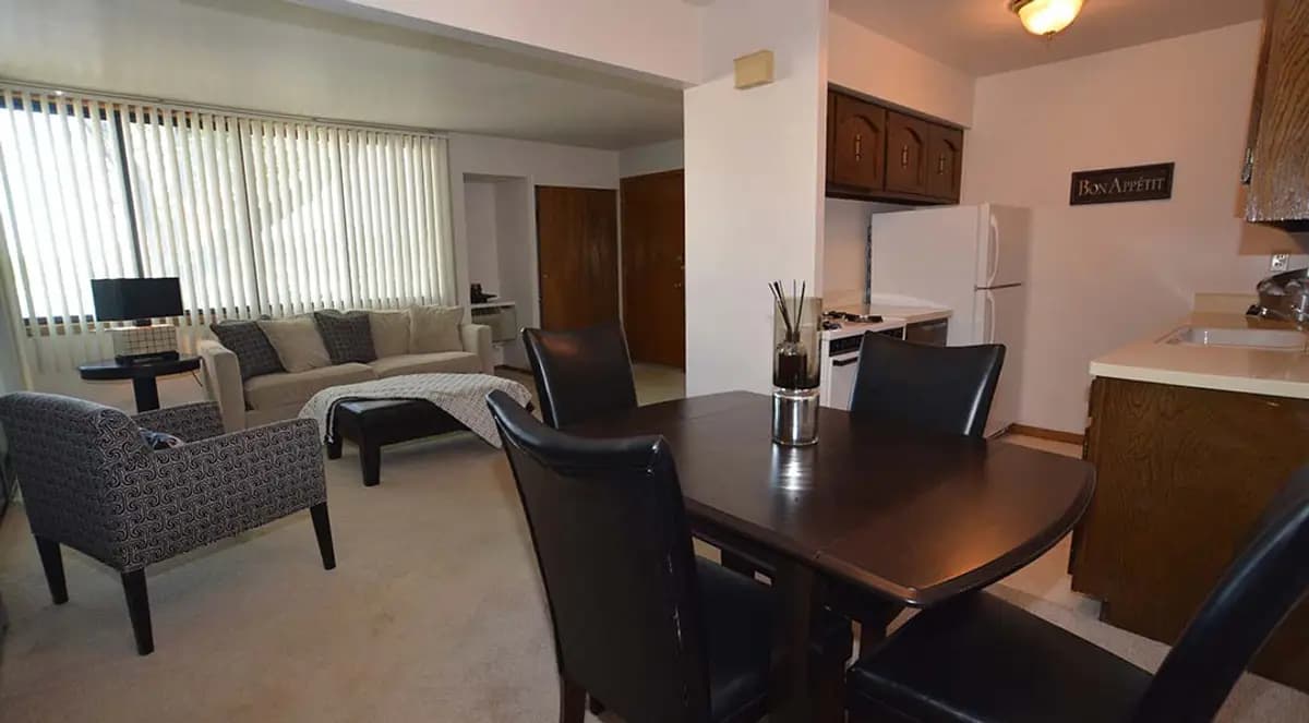 Woodland Court - Apartment - 2