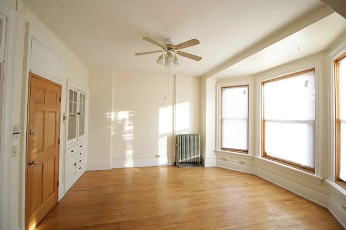 1234 E. Brady St. | Milwaukee, WI 53202 - Apartment - 5