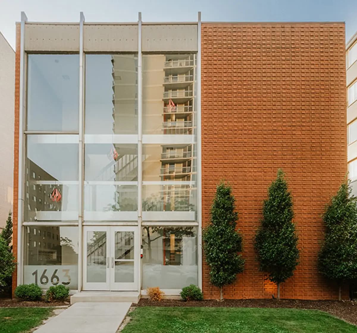 1663 N. Prospect Ave. | Milwaukee, WI 53202 - Apartment - 3
