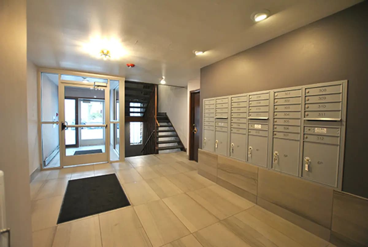 2545 N. Frederick Ave. | Milwaukee, WI 53211 - Apartment - 9