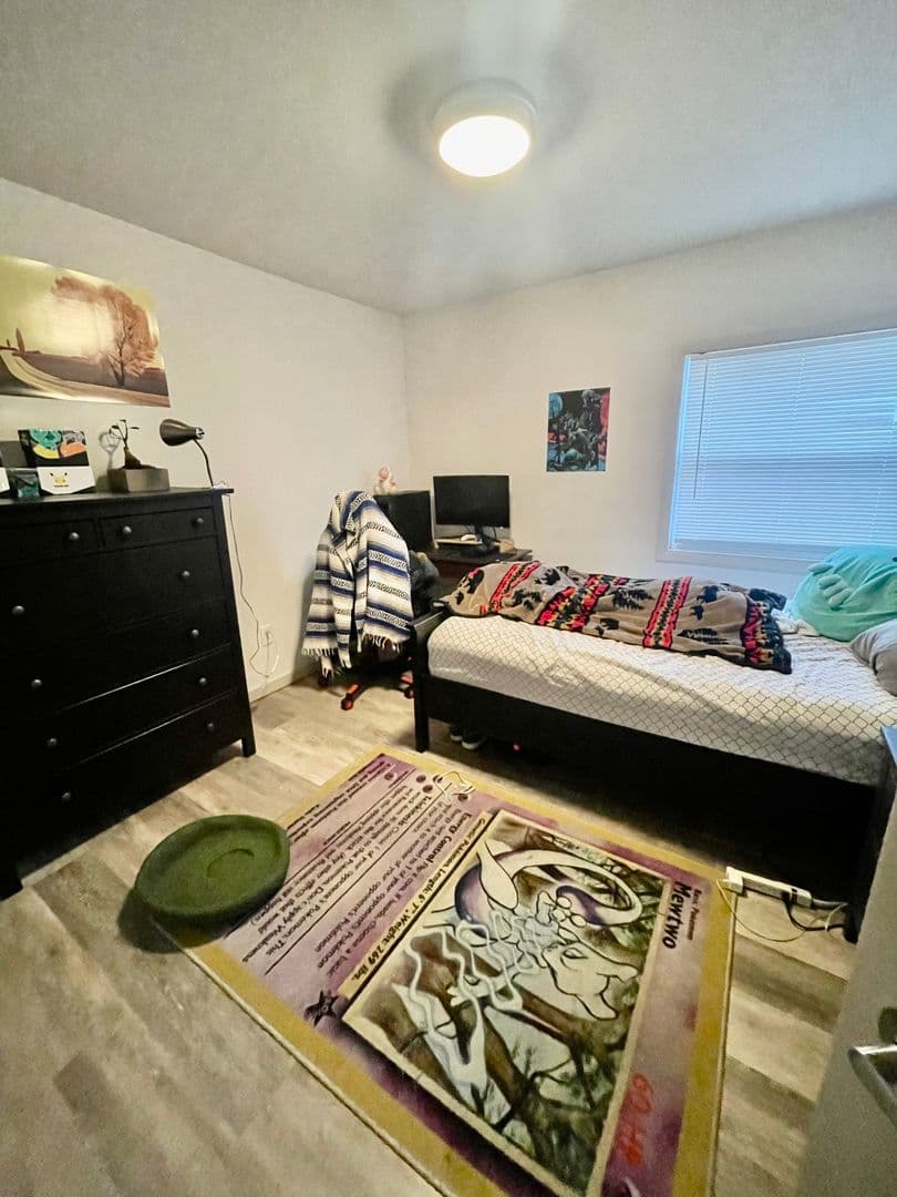 undefined apartments for rent - image - large (7).jpeg - 3