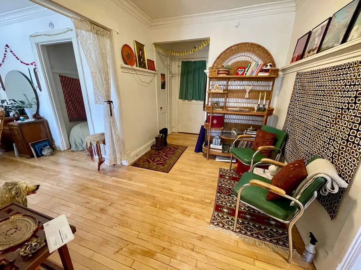 undefined apartments for rent - image - large (12).jpeg - 3