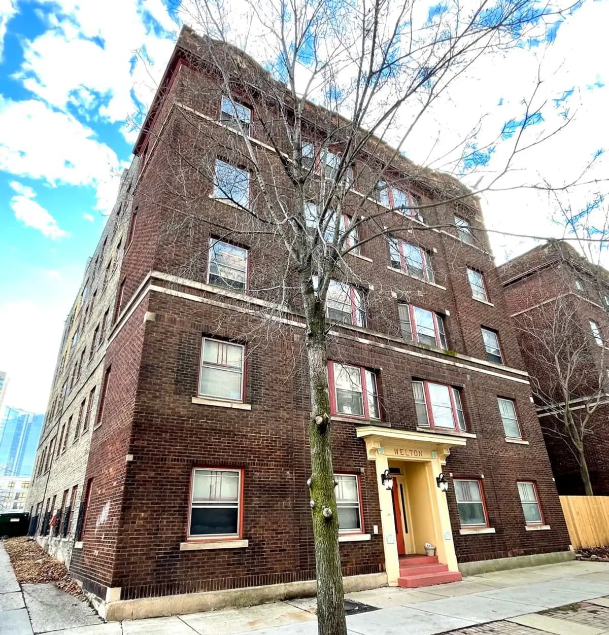 undefined apartments for rent - image - large (19).jpeg - 2