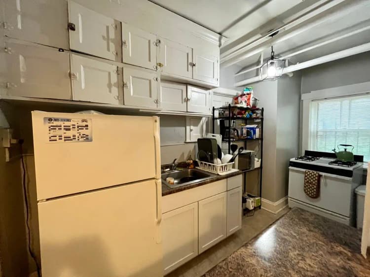 undefined apartments for rent - image - large (22).jpeg