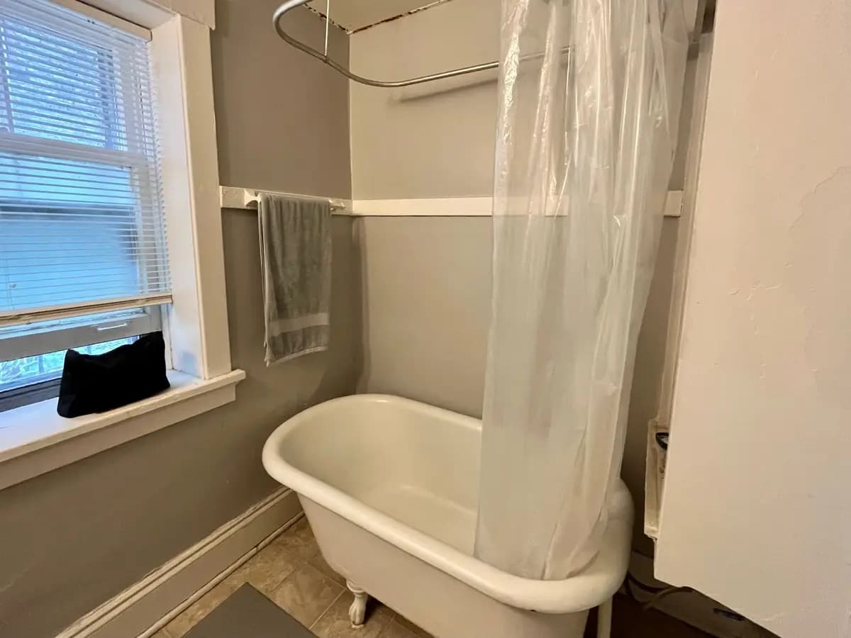 undefined apartments for rent - image - large (29).jpeg - 0