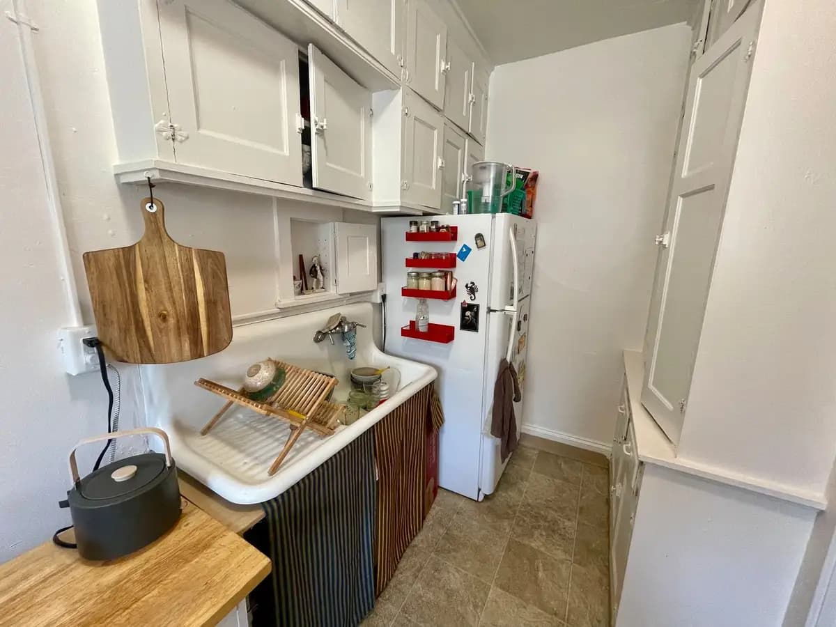 undefined apartments for rent - image - large (6).jpeg - 1