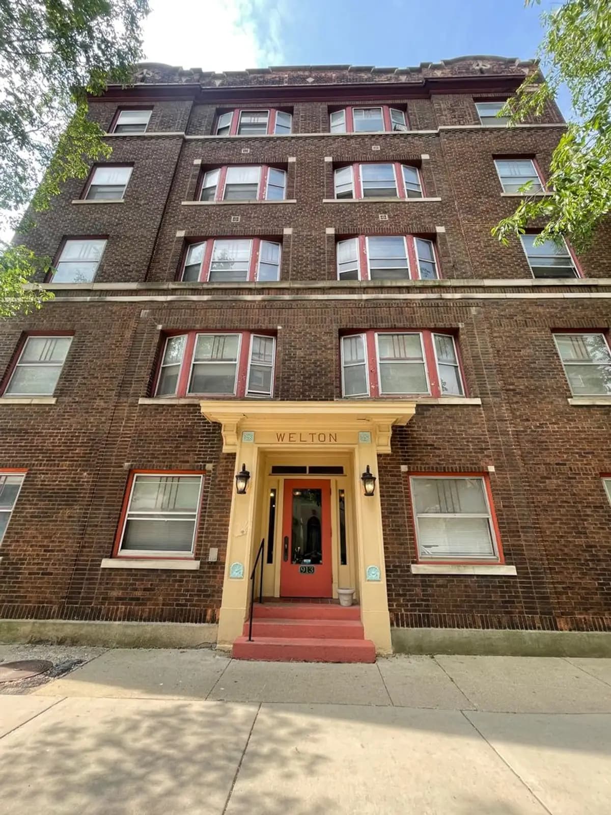 undefined apartments for rent - image - large.jpeg