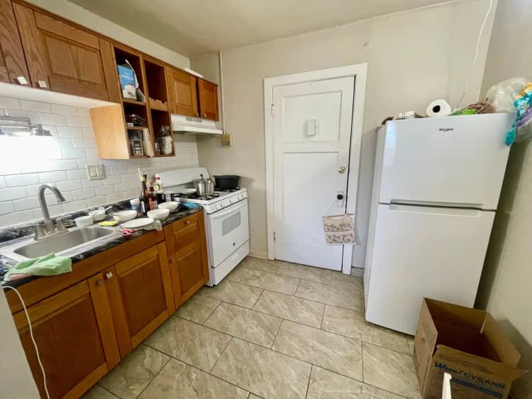 undefined apartments for rent - image - large (10).jpeg
