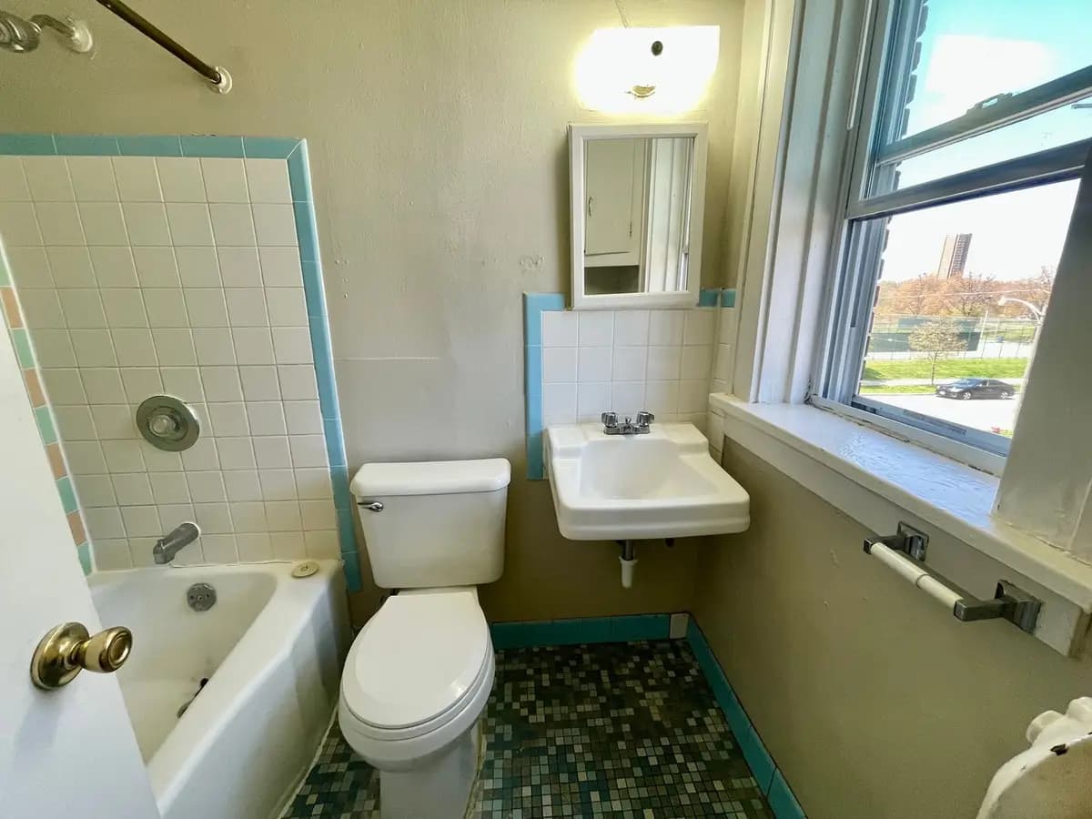undefined apartments for rent - image - large (6).jpeg - 1