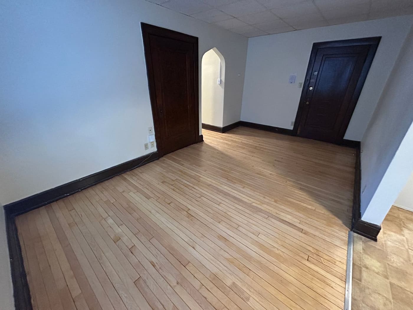 undefined apartments for rent - image - large (7).jpeg - 2