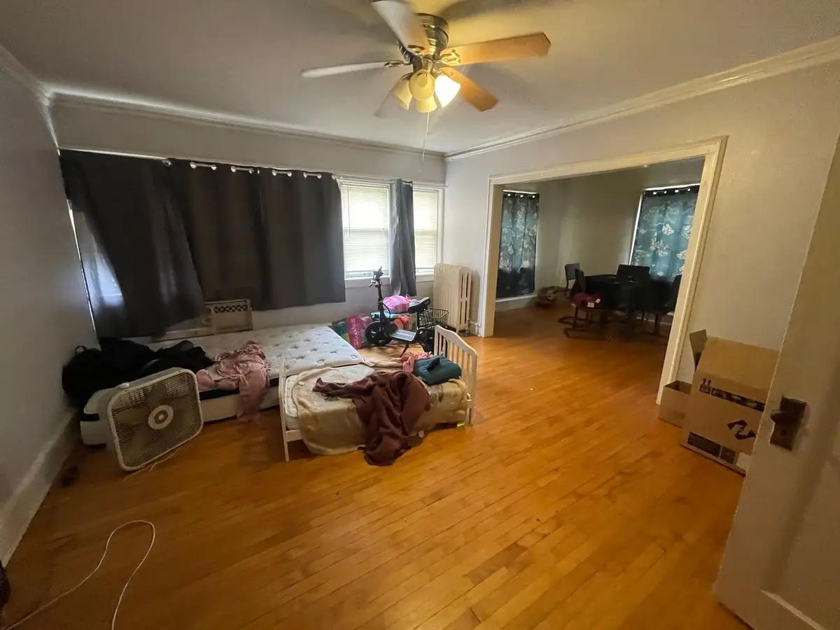 undefined apartments for rent - image - large (21).jpeg - 3