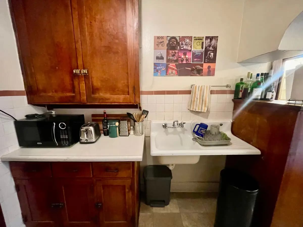 undefined apartments for rent - image - large (16).jpeg - 3