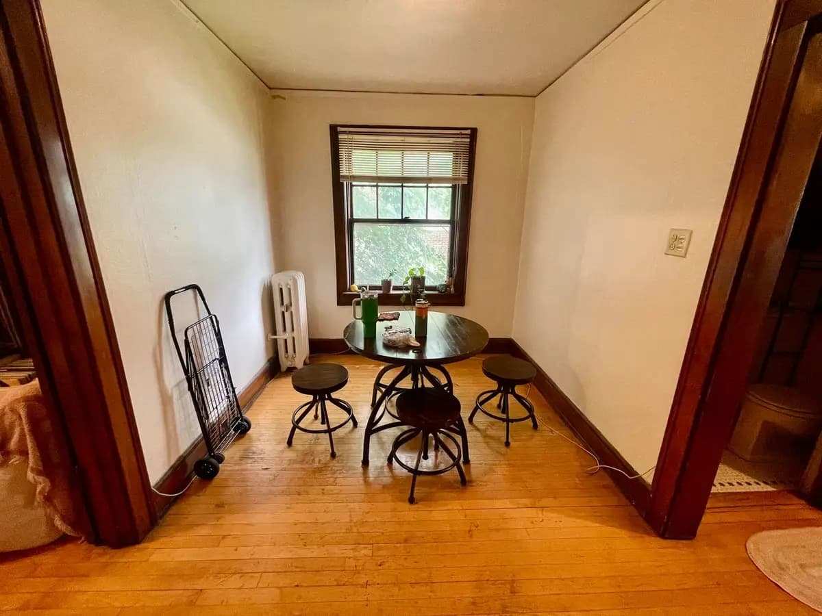 undefined apartments for rent - image - large (4).jpeg - 3