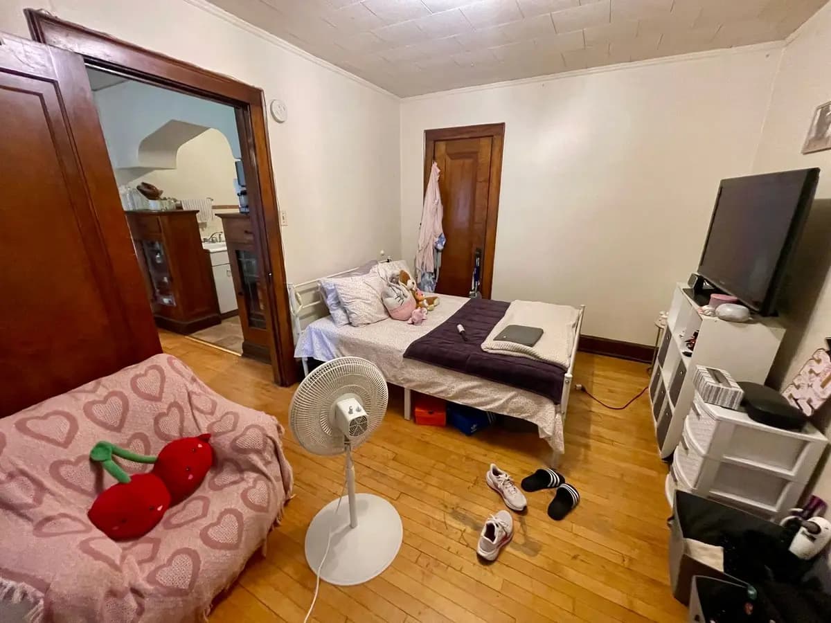 undefined apartments for rent - image - large (6).jpeg - 1