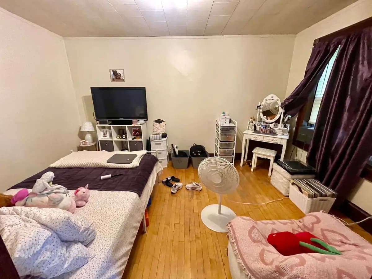 undefined apartments for rent - image - large (8).jpeg - 3