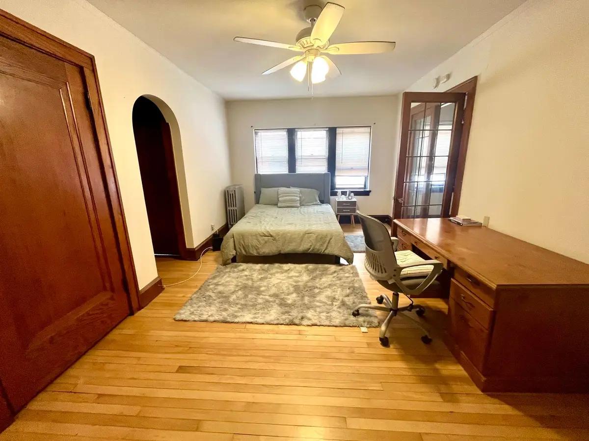 undefined apartments for rent - image - large (10).jpeg - 1
